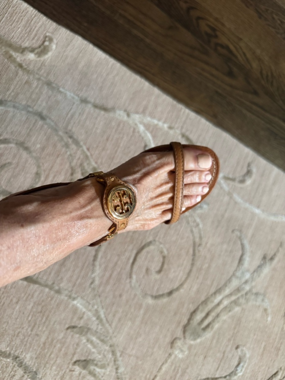 Tory Burch Tan Leather Sandal with Gold Logo Medallion